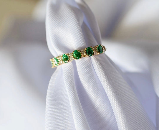 Churumbela esmeraldas OV y diamantes 14k