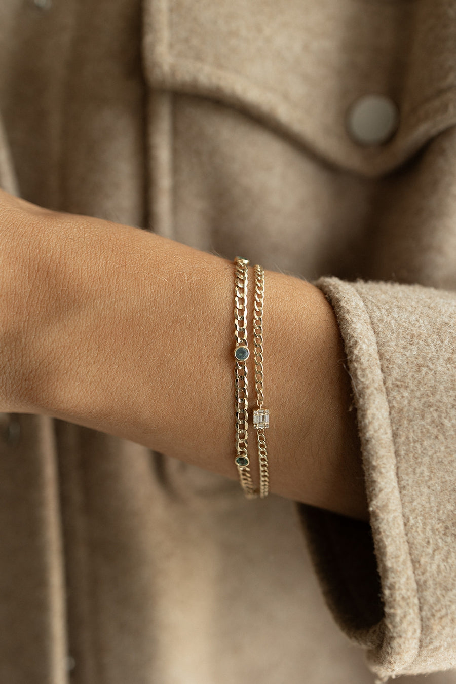 Pulsera cuban con zafiros azules 14k