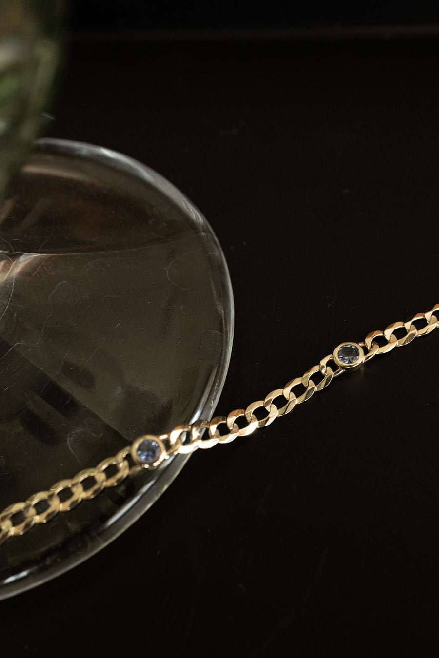 Pulsera cuban con zafiros azules 14k