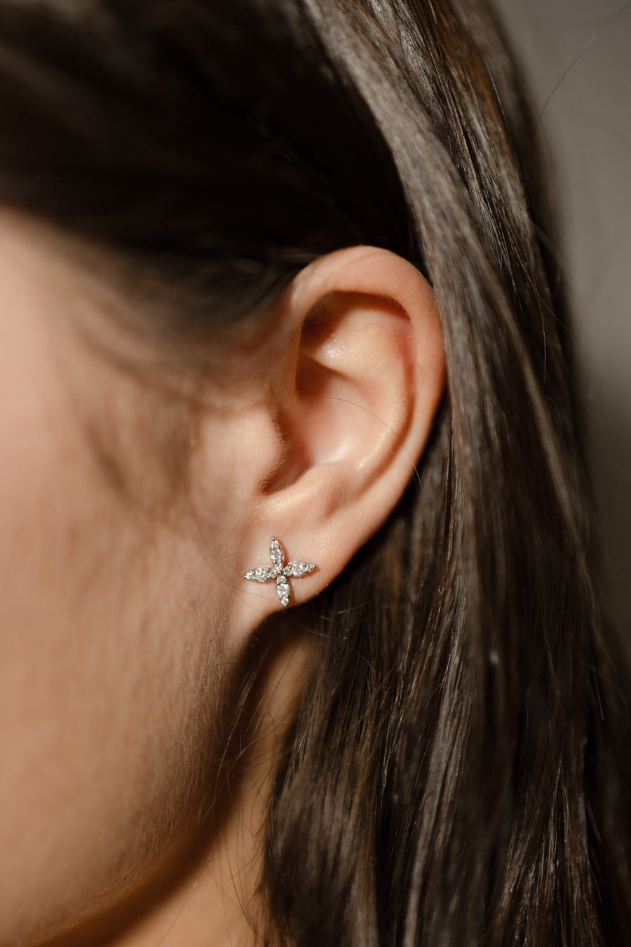 Aretes Penelope cluster de diamantes 14k