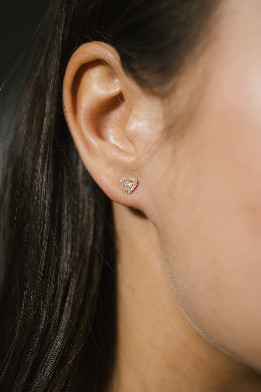 Aretes corazón de diamantes 18k oro amarillo
