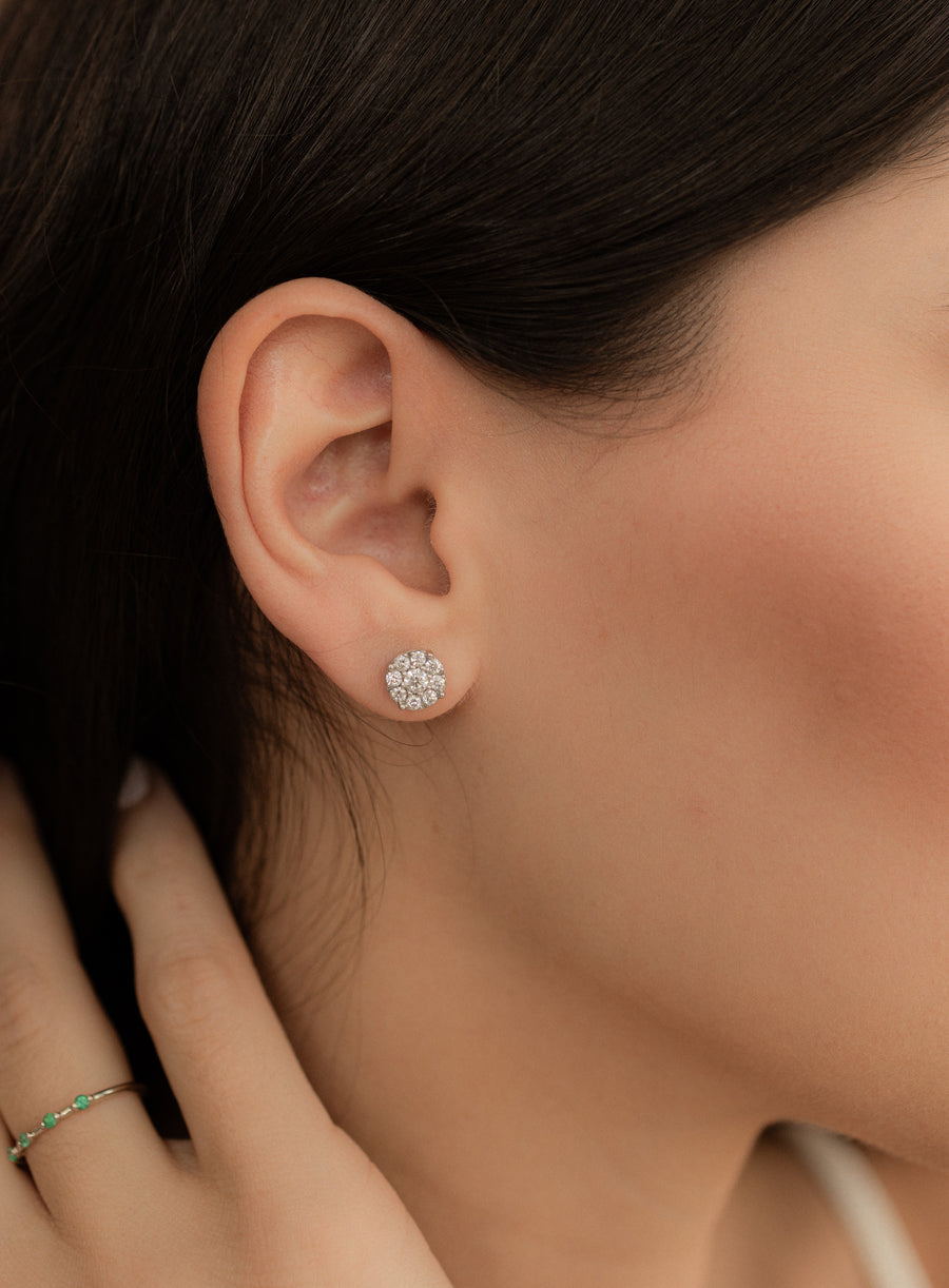 Aretes cluster de diamantes con uñas 14k