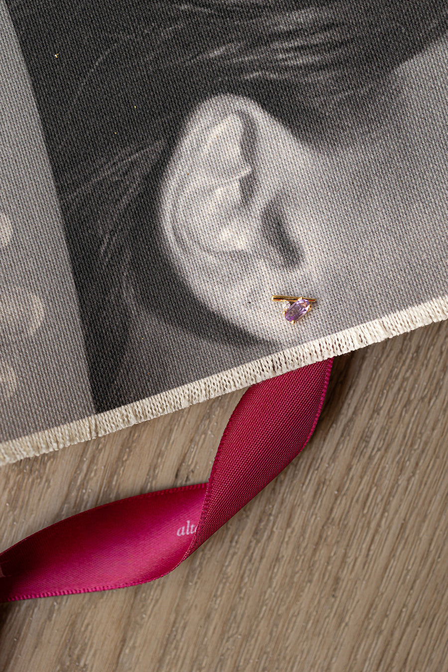 Aretes amatista 0.77ct con diamantes 18k