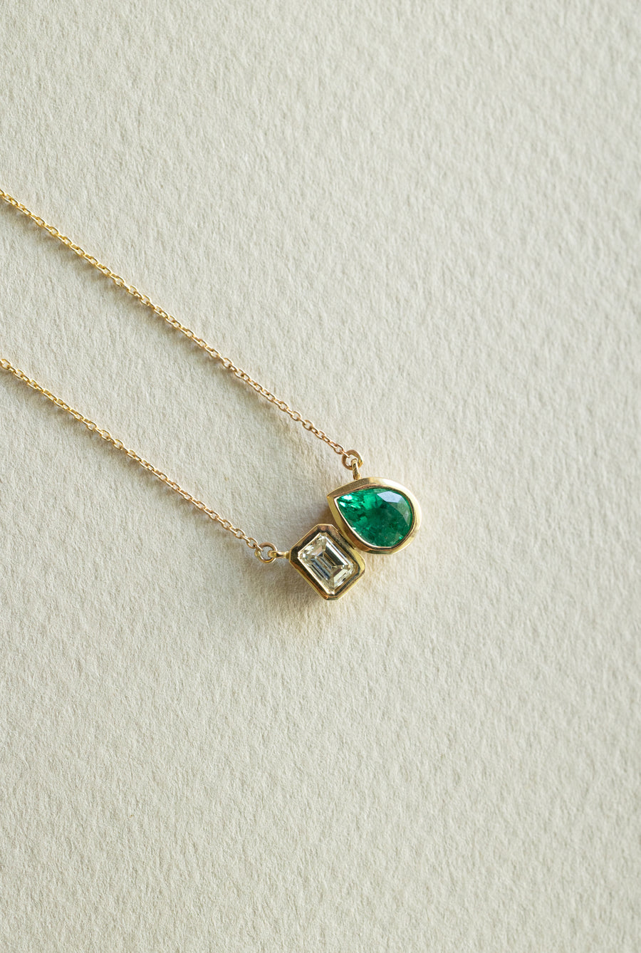 Dije tu&yo Esmeralda PS 0.75ct y diamantes RA 0.3ct 14