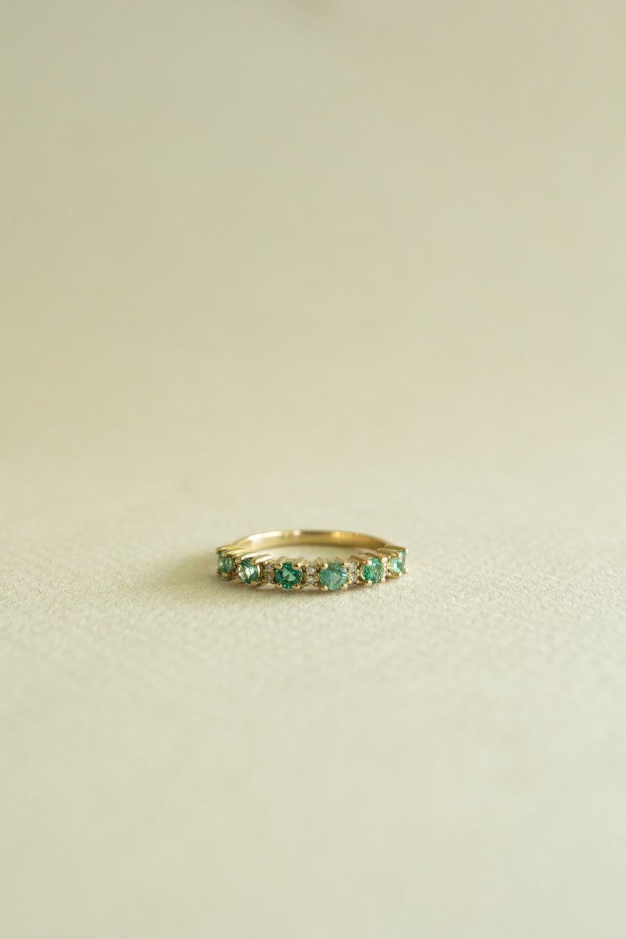Churumbela esmeraldas RD y diamantes 14k