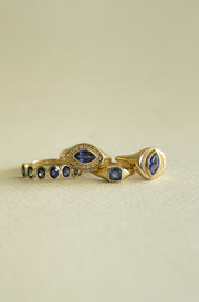 Pinky ring zafiro azul MQ 0.4ct 14k