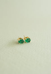 Aretes 4 uñas Esmeralda OV 0.9ct 14k