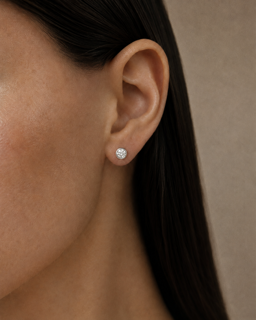 Aretes bisel diamantes .33ct 14k