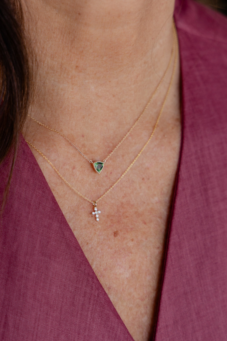 Dije zafiro verde TR Milgrain 14k 1.0