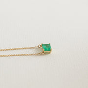 Dije Laurel esmeralda EC 0.5ct 14k