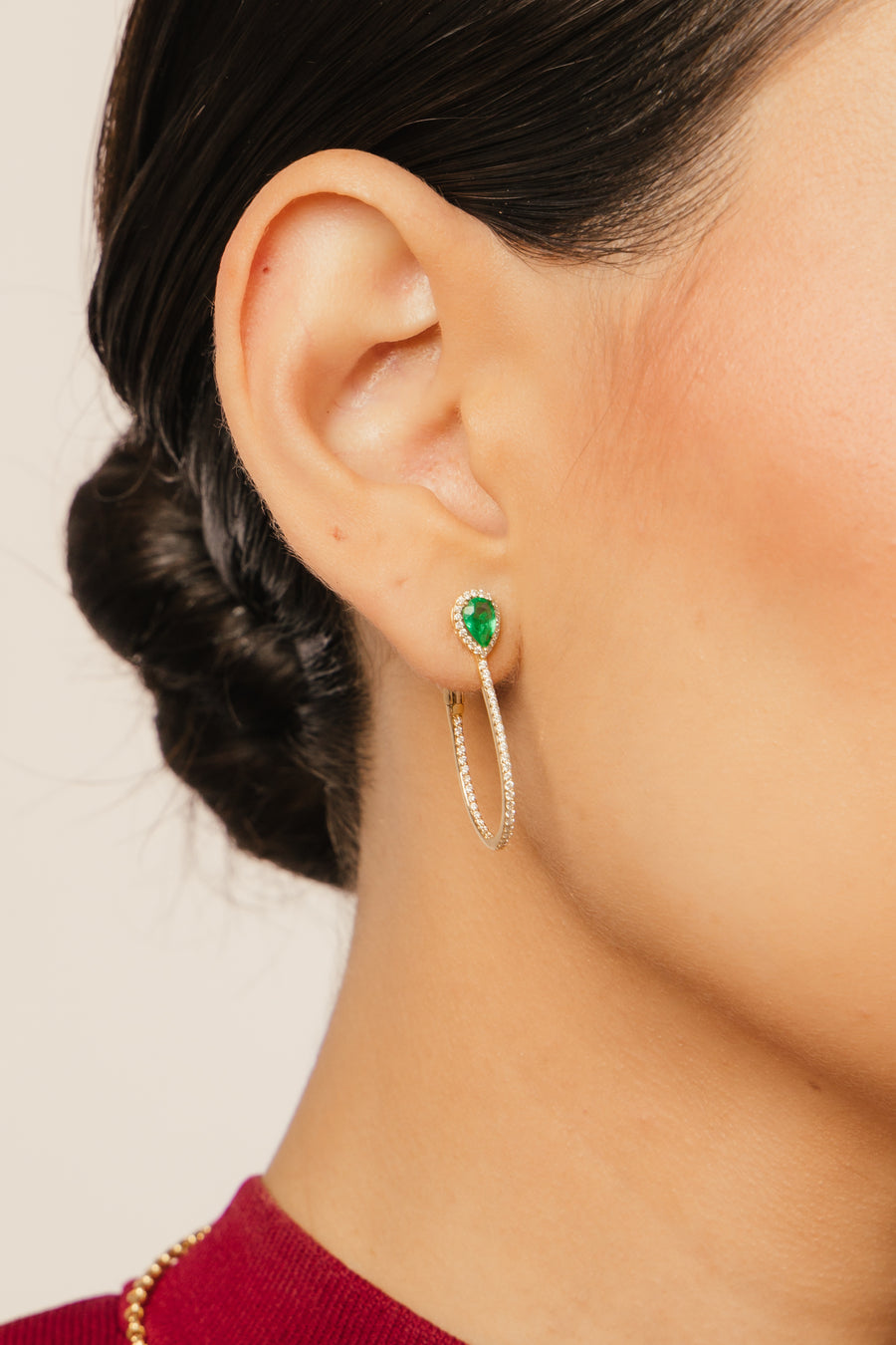 Arracadas largas diamantes 0.36 ct con esmeraldas PS 18k