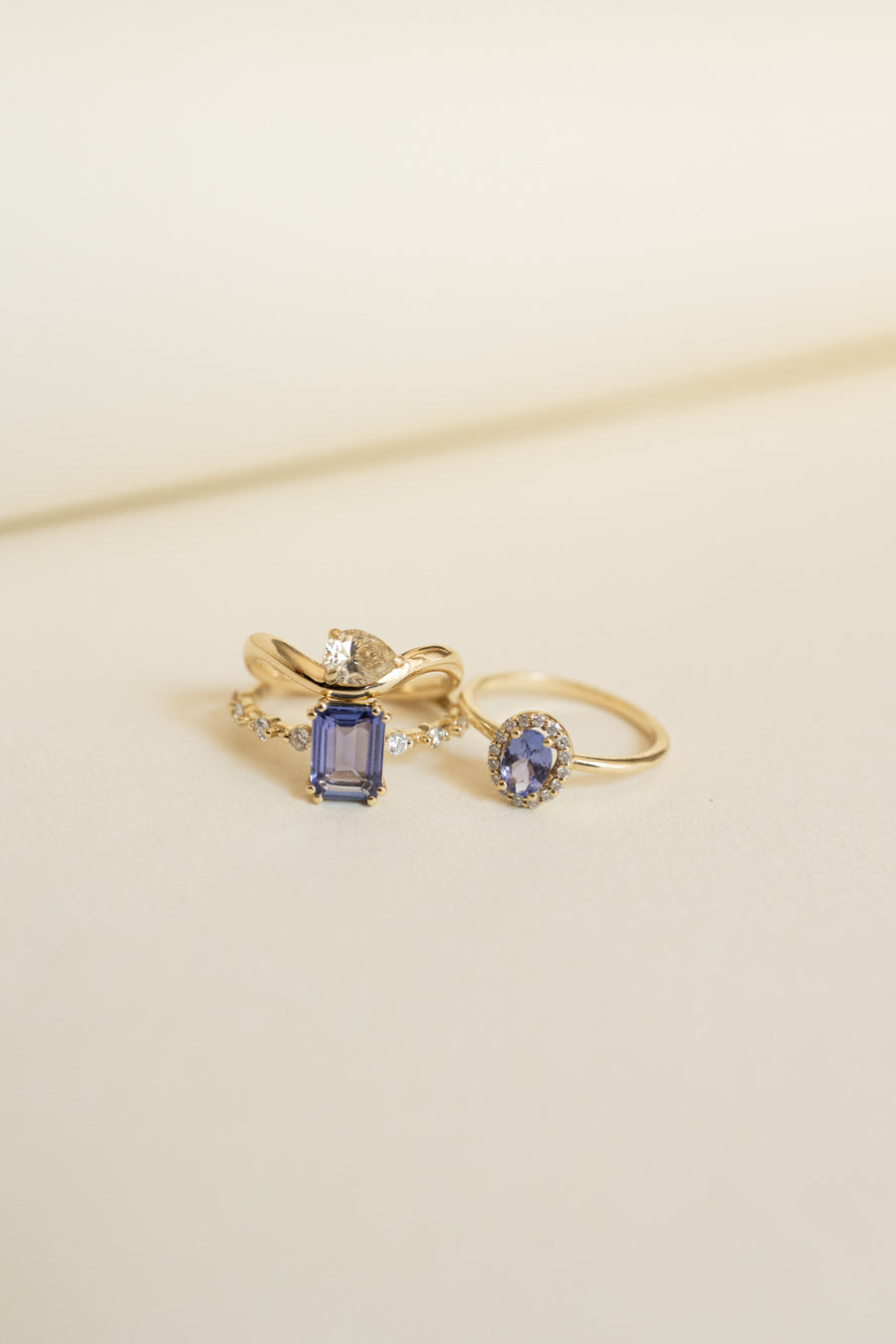 Anillo kate tanzanita c/diamantes 14k
