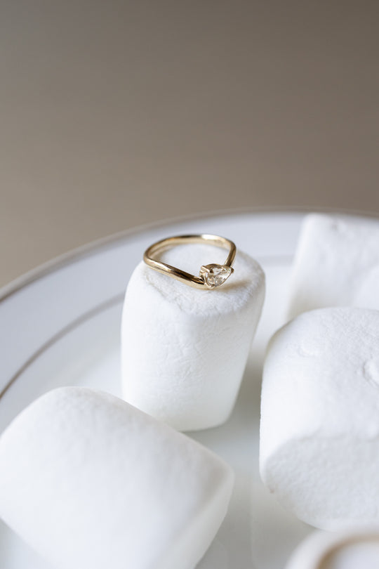 Anillo curvo diamante champagne PS 0.5ct 14k