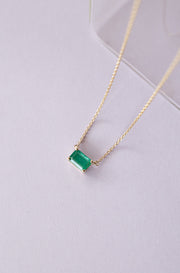 Dije Laurel esmeralda EC 0.5ct 14k