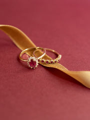 Anillo Kate Rubí OV 0.4ct con halo de diamantes 0.1ct 14k