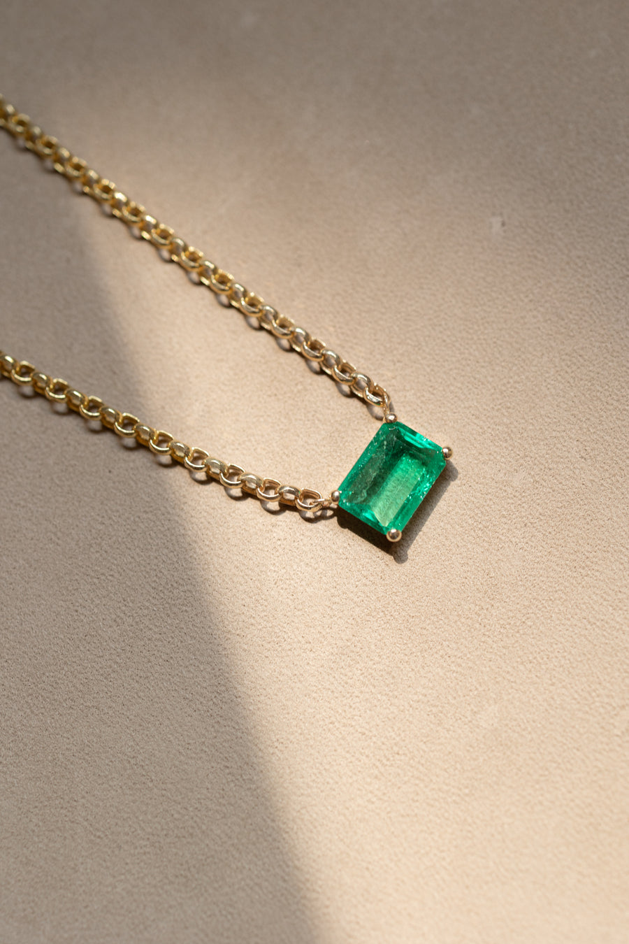 Dije Esmeralda EC 1.63ct 14k